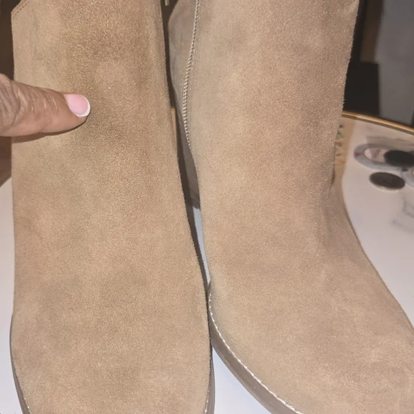Lucky Brand Suede Yakeena Ankle Boots Wedge Sz 9.5 M - Picture 7 of 9